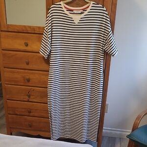 Simons Navy and Cream Dolman Sleeve Maxi Dress